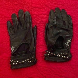 Black leather Harley-Davidson women’s gloves
